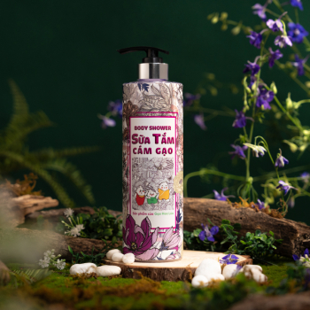 Body Shower - Sữa Tắm Cám Gạo - Chai 650ml