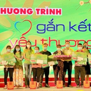 Gạo Hoa Lúa 8 năm song hành cùng Gắn kết yêu thương Gạo Hoa Lúa 8 năm song hành cùng Gắn kết yêu thương