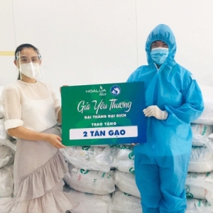 Gạo Hoa Lúa đồng hành cùng bác sĩ tuyến đầu chống dịch Gạo Hoa Lúa đồng hành cùng bác sĩ tuyến đầu chống dịch