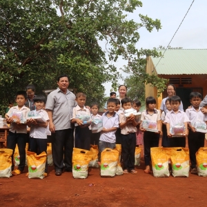 Gạo Hoa Lúa làm thiện nguyện tại Bình Phước